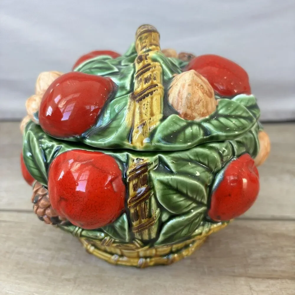 Vintage Inarco Japan Ceramic Fruit Nut Pinecones Leaves Basket Farmhouse Decor